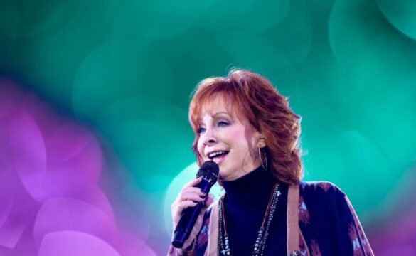 why does kyra from reba walk with a limp